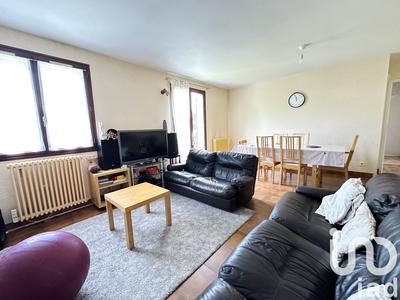 Maison - 120 m² - 8 pièces