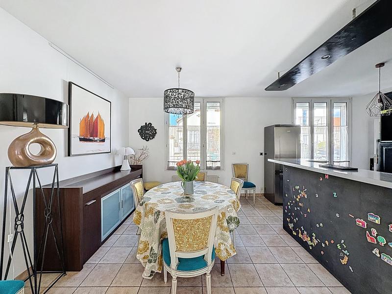 Maison - 151 m² - 5 pièces