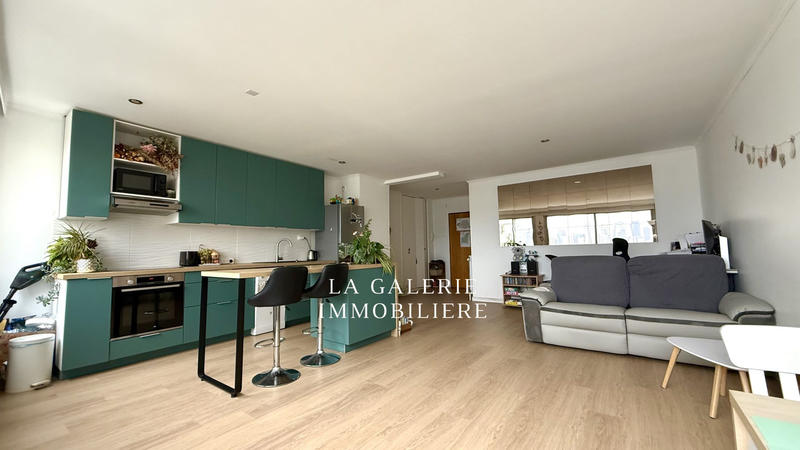 Appartement - 99 m² - 4 pièces