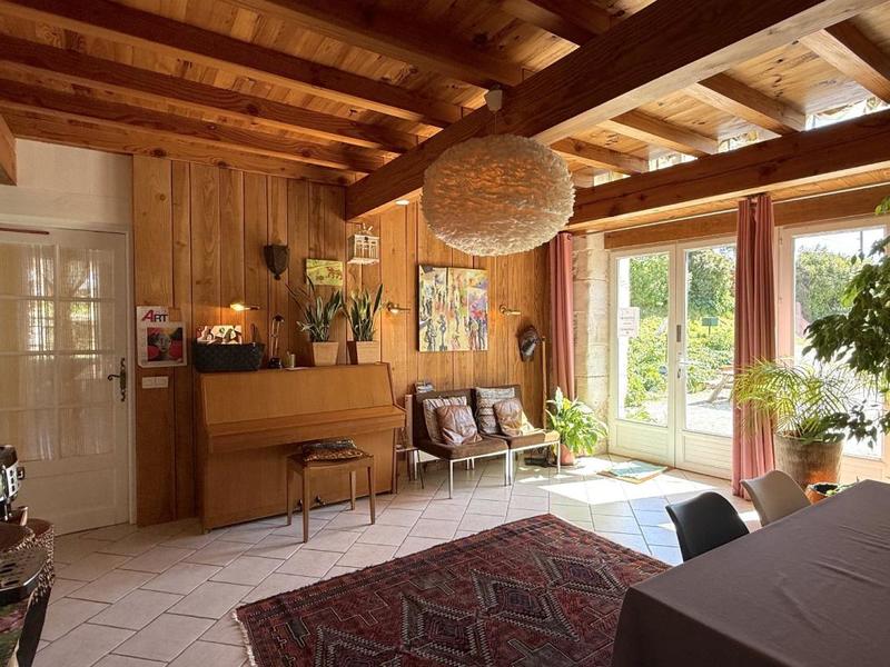 Maison - 294 m² - 10 pièces