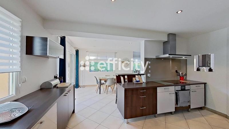 Maison - 145 m² - 5 pièces