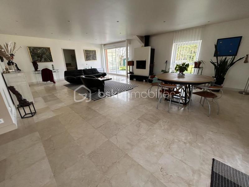 Maison - 146 m² - 4 pièces