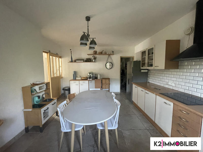 Maison - 166 m² - 6 pièces