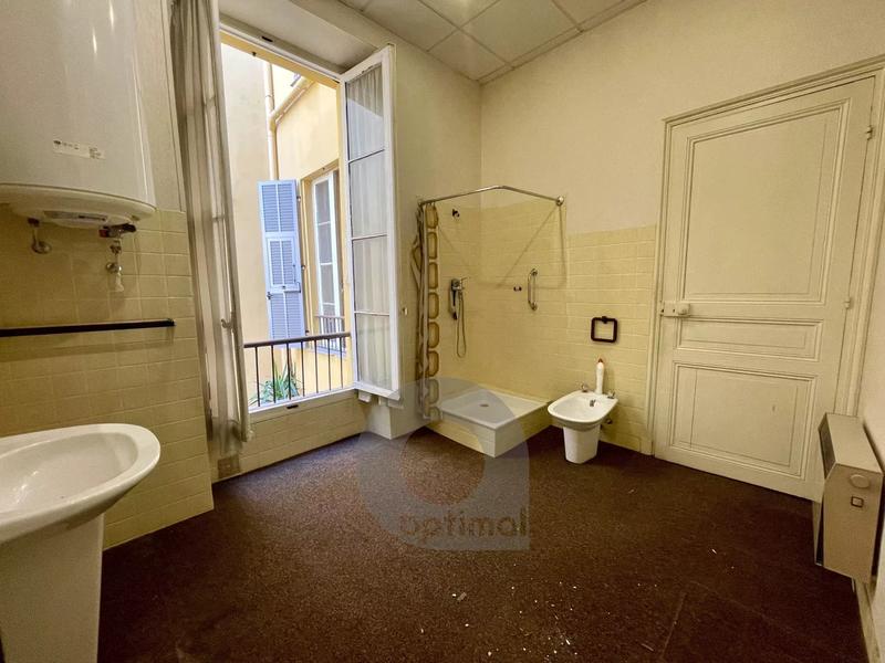 Appartement - 87 m² - 3 pièces