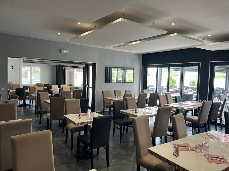 Local commercial - 253 m² - 3 pièces