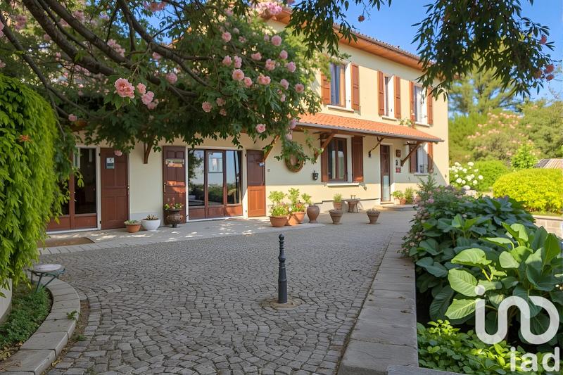 Maison - 155 m² - 6 pièces