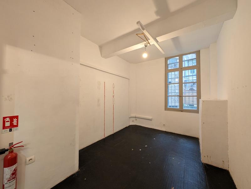 Local commercial - 35 m² - 2 pièces