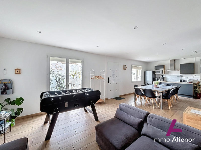 Maison - 115 m² - 6 pièces