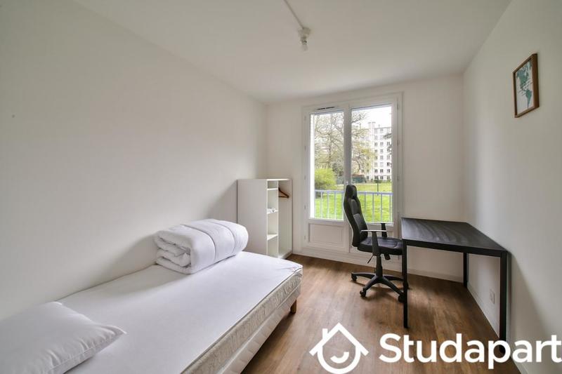 Chambre - 12 m² - 1 pièce