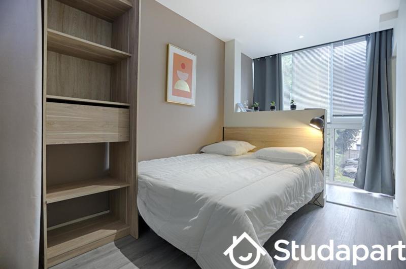 Chambre - 14 m² - 1 pièce