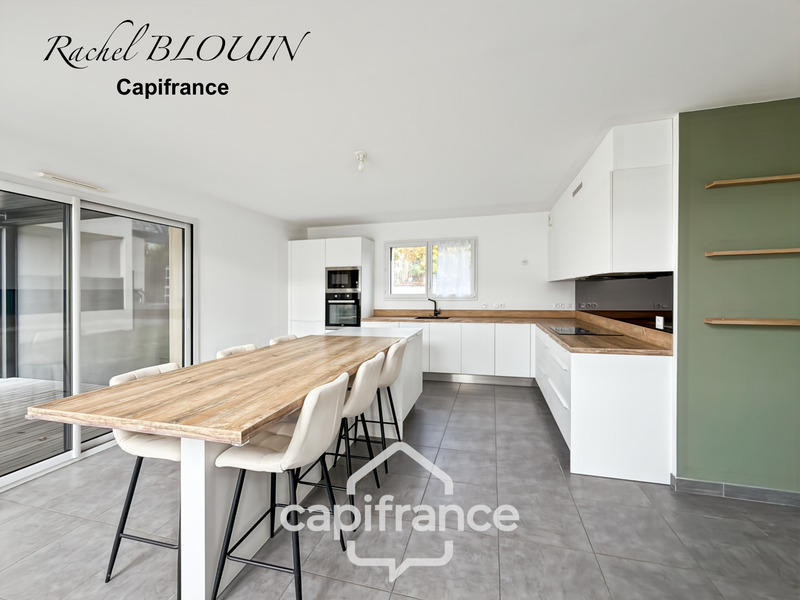 Maison - 104 m² - 5 pièces