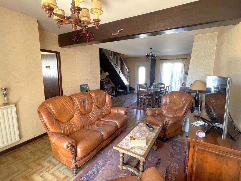 Maison - 90 m² - 4 pièces