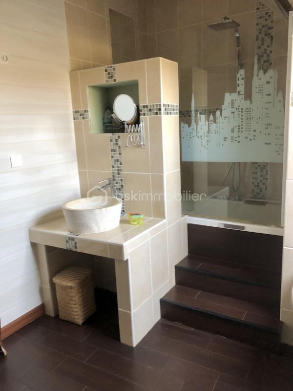 Maison en pierre - 230 m² - 7 pièces