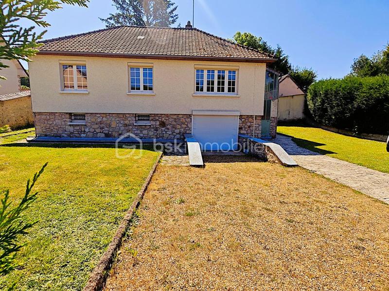 Maison traditionnelle - 80 m² - 4 pièces