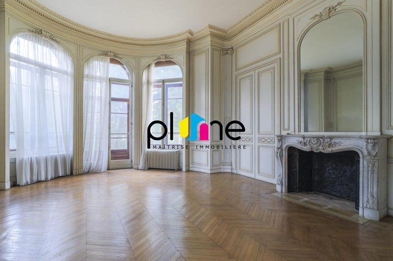 Appartement - 85 m² - 3 pièces