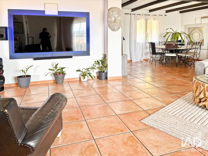Maison - 184 m² - 5 pièces