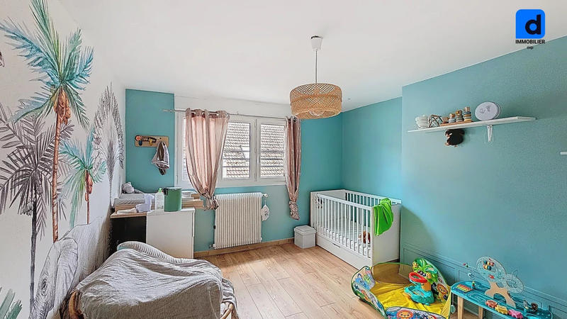 Appartement - 225 m² - 6 pièces