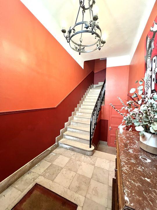 Maison de ville - 245 m² - 5 pièces