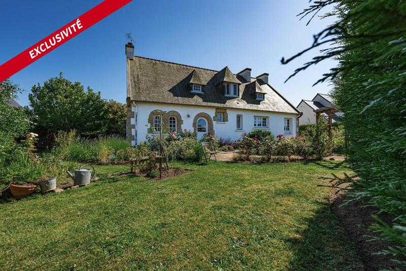 Maison - 182 m² - 9 pièces