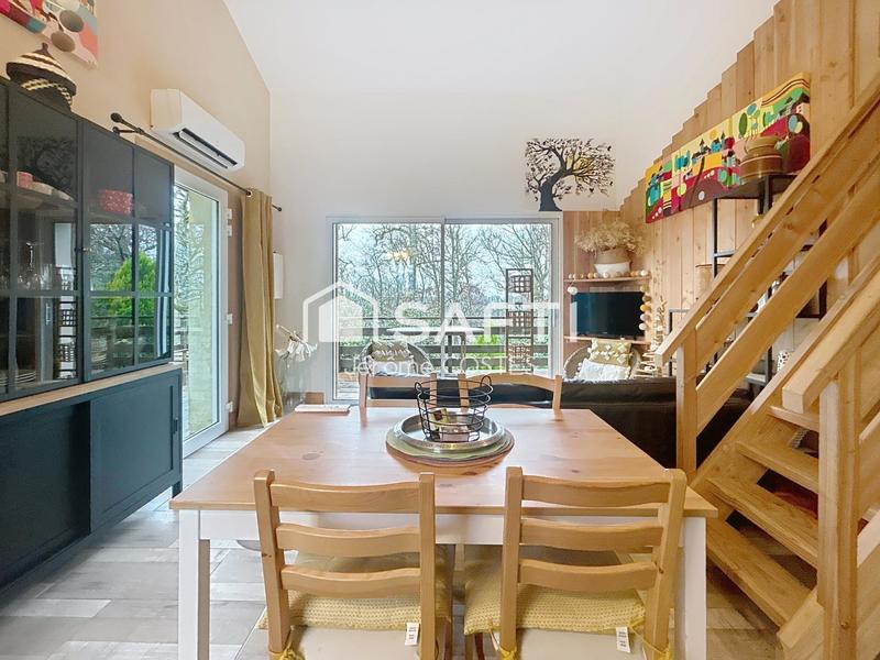 Maison - 345 m² - 10 pièces