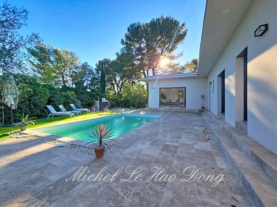 Maison - 173 m² - 6 pièces