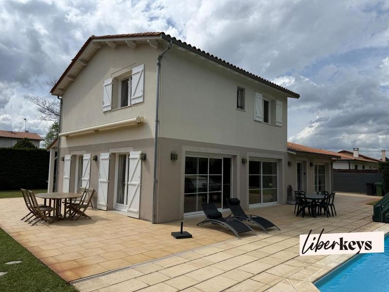 Villa - 173 m² - 7 pièces