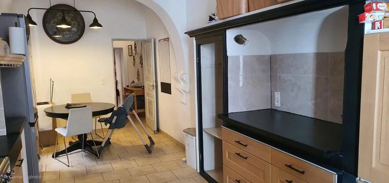 Appartement - 80 m² - 4 pièces
