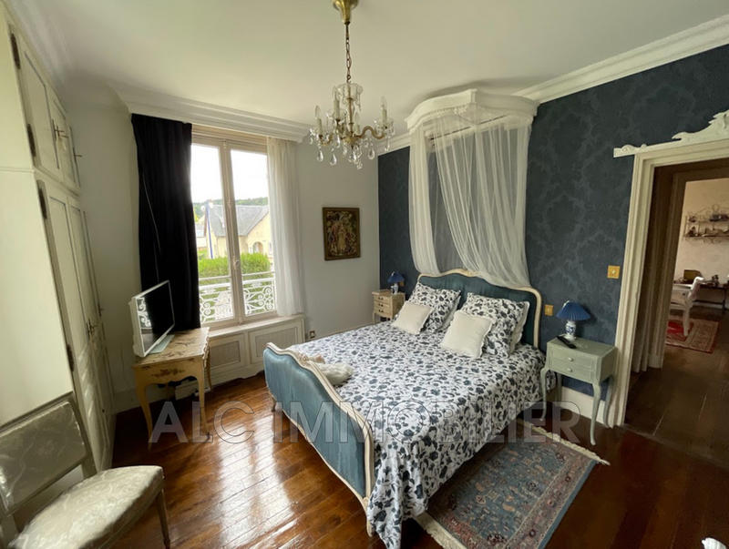 Propriété - 174 m² - 7 pièces