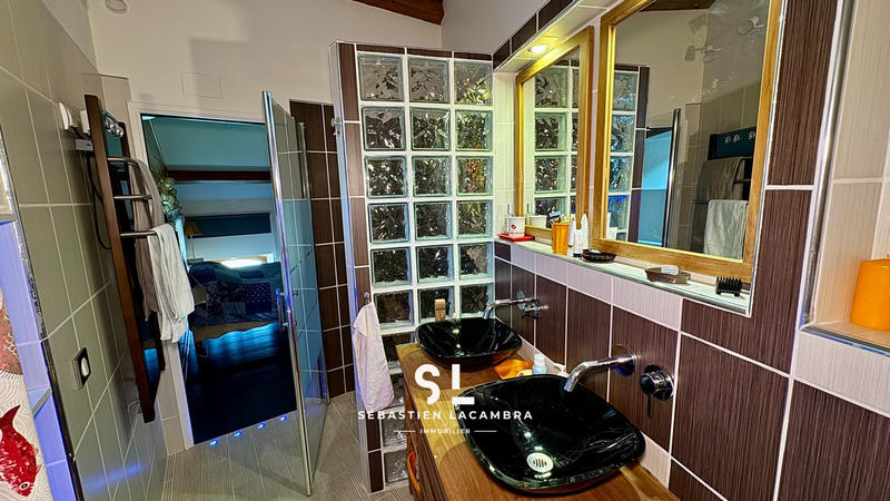 Maison de village - 178 m² - 8 pièces