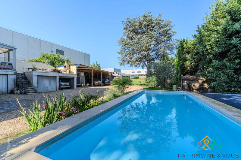 Maison traditionnelle - 150 m² - 7 pièces