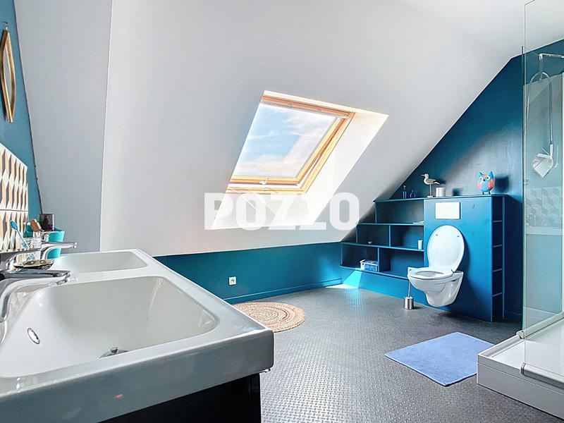 Maison - 200 m² - 7 pièces
