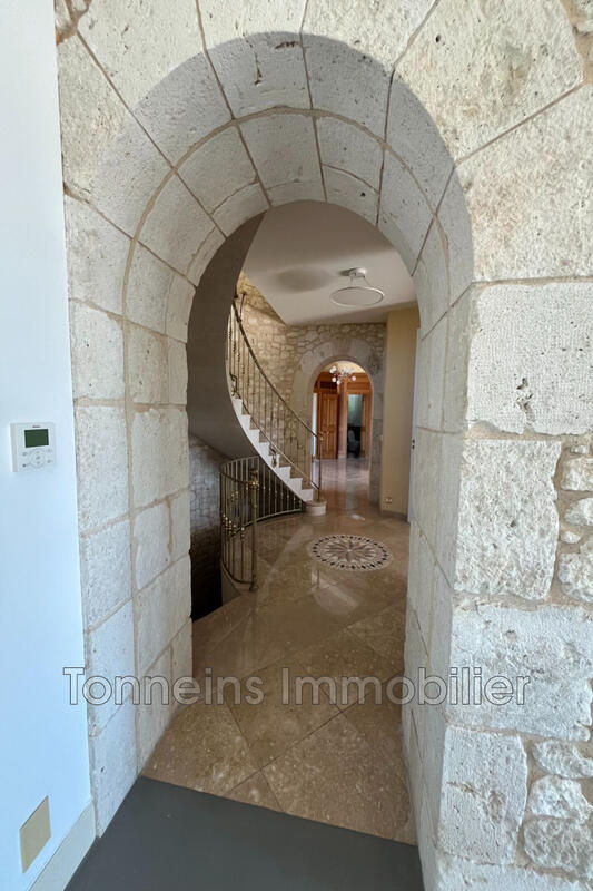 Maison - 700 m² - 21 pièces