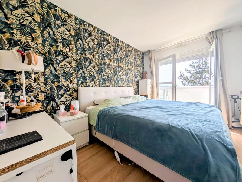 Appartement - 84 m² - 4 pièces