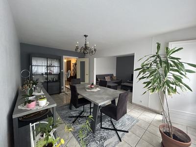 Appartement - 83 m² - 4 pièces