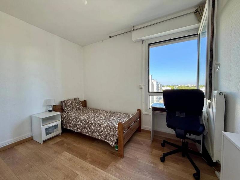 Appartement - 84 m² - 4 pièces