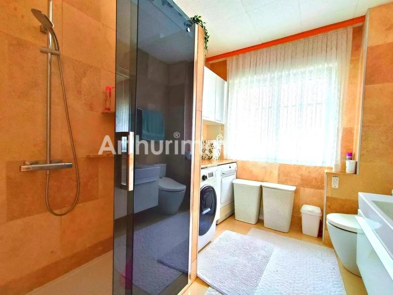 Maison - 280 m² - 6 pièces