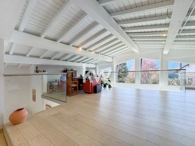 Maison - 321 m² - 11 pièces