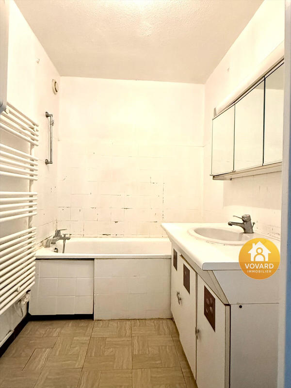 Appartement - 80 m² - 4 pièces