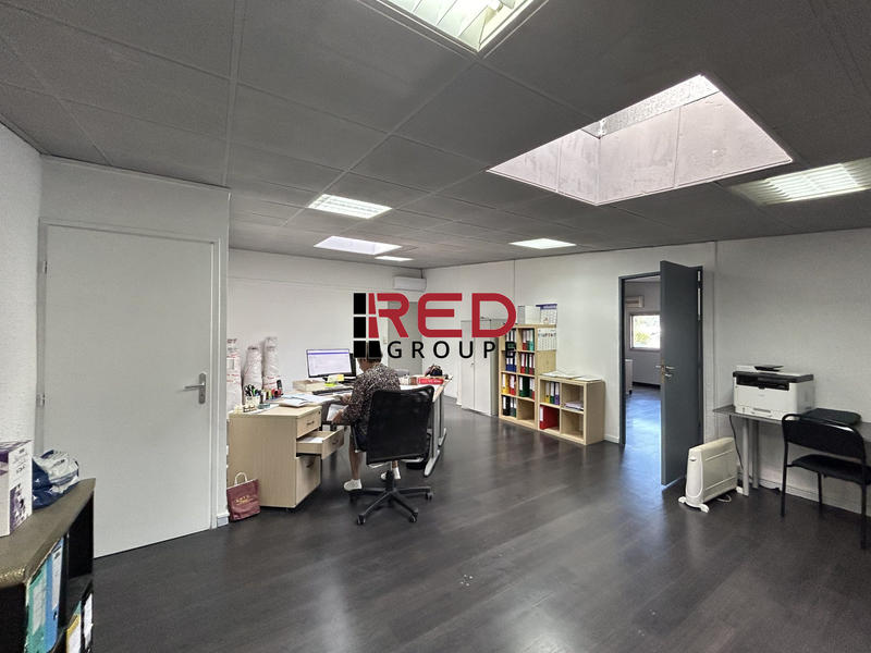 Bureau - 76 m² - 2 pièces