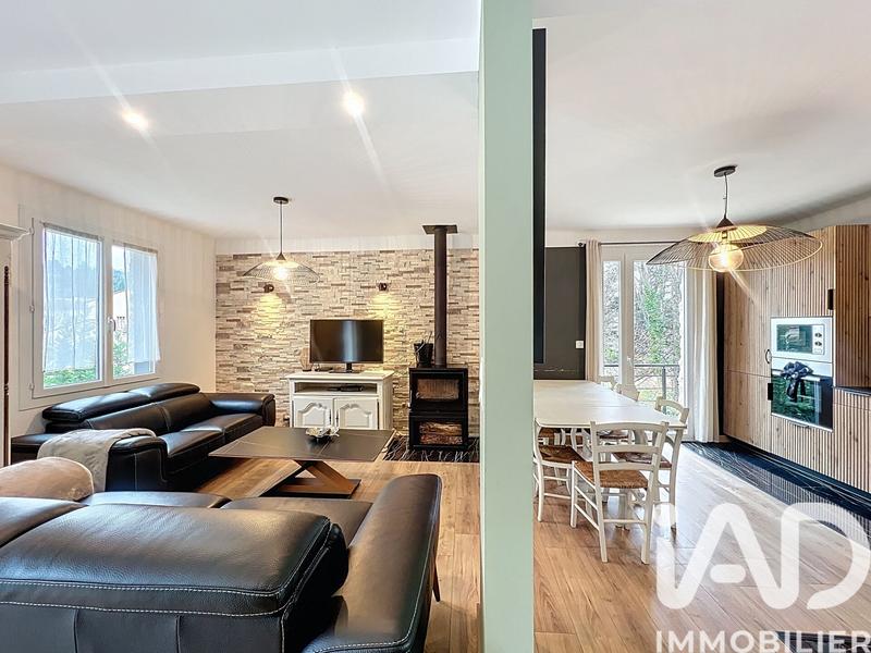 Maison - 121 m² - 5 pièces