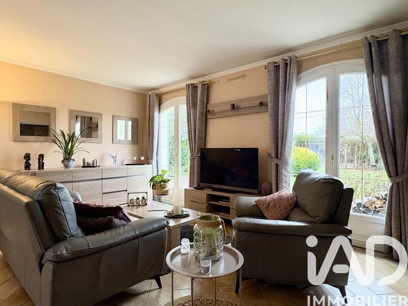 Maison - 140 m² - 9 pièces