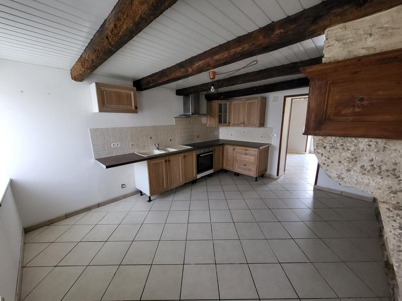 Maison - 200 m² - 9 pièces
