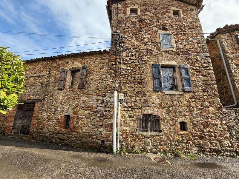 Maison - 352 m² - 6 pièces