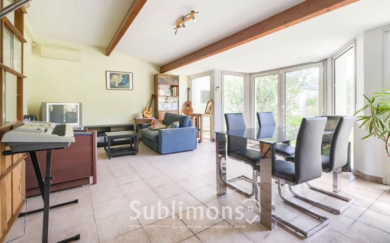 Maison - 205 m² - 8 pièces