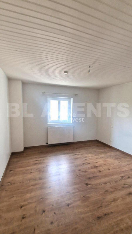 Maison - 228 m² - 6 pièces