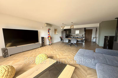 Maison - 109 m² - 4 pièces