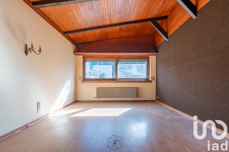 Maison - 157 m² - 10 pièces