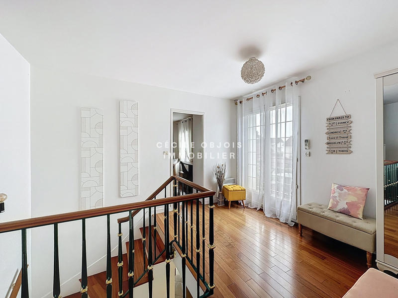 Maison contemporaine - 160 m² - 6 pièces