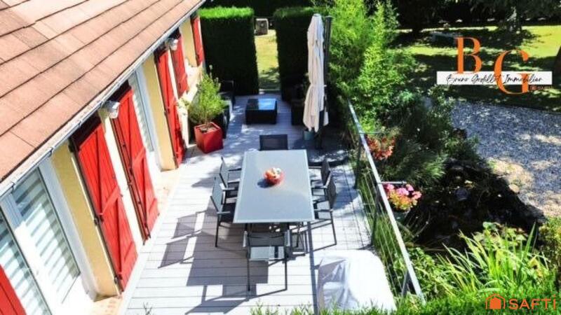 Maison - 101 m² - 5 pièces