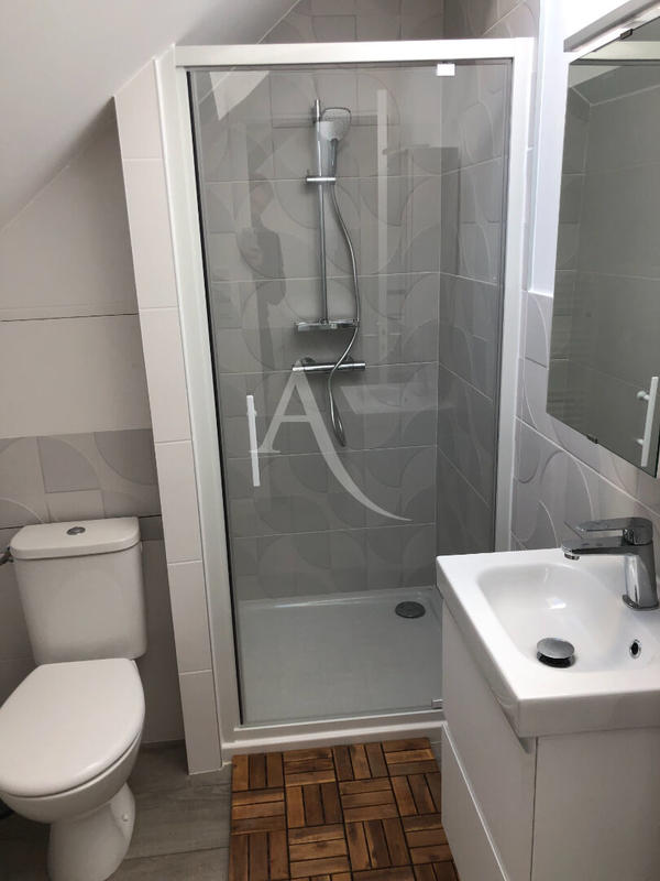 Maison - 93 m² - 4 pièces